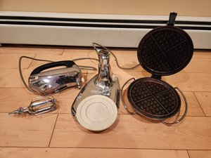Photo of free Mixer and waffle iron with issues (Clinton Corners)