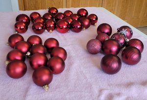 Photo of free Christmas ornaments and garland (Near Mississippi and Dayton)