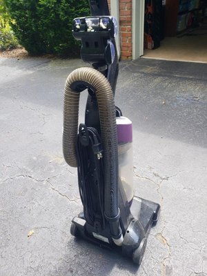 Photo of free Bissell vacuum cleaner (Stone Mountain / Smoke Rise)