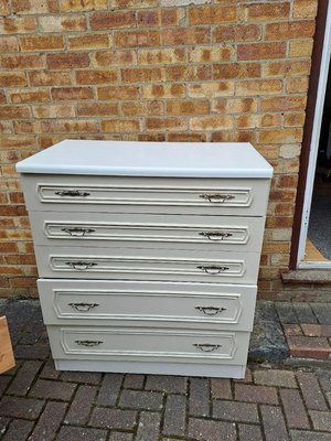 Photo of free White chest of drawers (OX4)