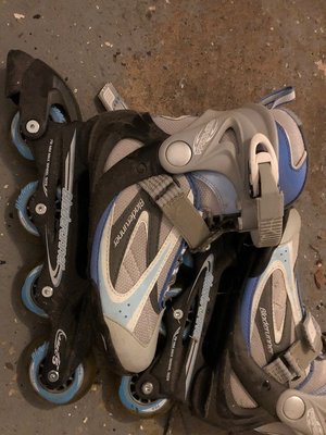 Photo of free Size 6 skating shoes (Brookfield)