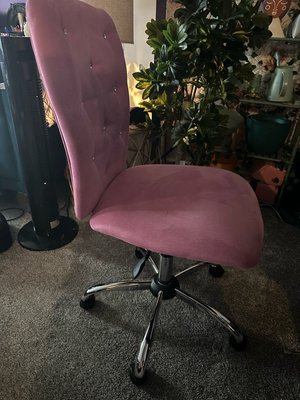 Photo of free Pink Office Chair (Dumfries)