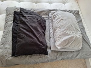 Photo of free Duvet, pillows and linen (Hornsey N8)