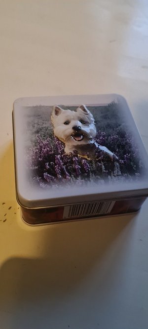 Photo of free Ton box (Cardonald)