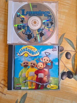 Photo of free CD games for computer (younger) (Hurontario and South Service)