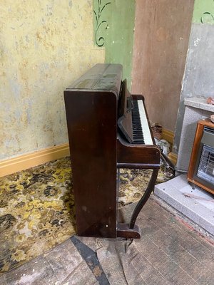 Photo of free Piano (Vale LA1)