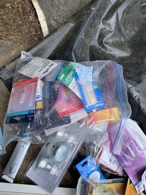 Photo of free Bag of Lightbulbs (Sunnyvale 94087)