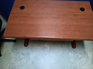 Photo of free Desk w/ center drawer (Off Rich Rd near East Oly PO)