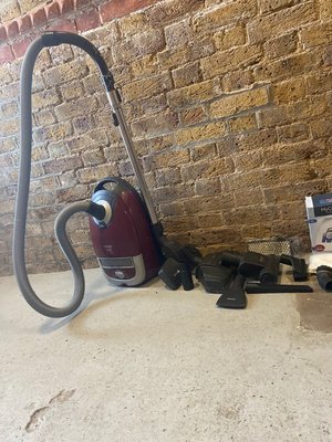 Photo of free Miele Hoover (Brentford TW8)