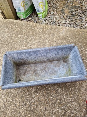 Photo of free Metal planter (Fromefield BA11)