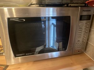 Photo of free Working large microwave (SE3)
