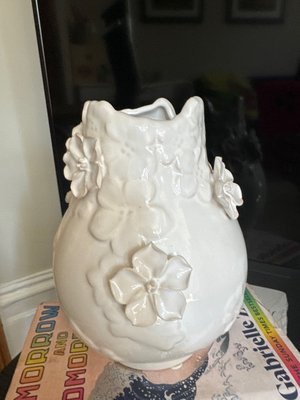 Photo of free White Ceramic Vase (SW2)