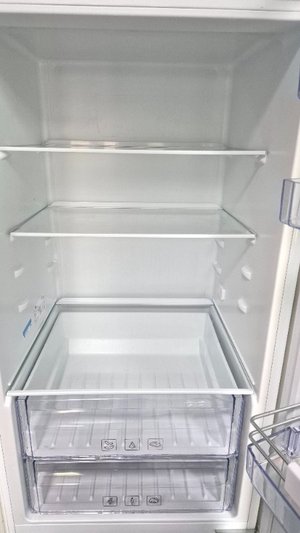 Photo of free Beko Integrated fridge/freezer (Kidlington OX5)
