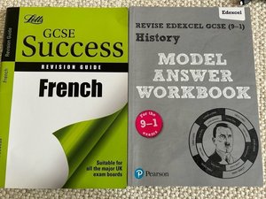 Photo of free GCSE History and French (West Dulwich)