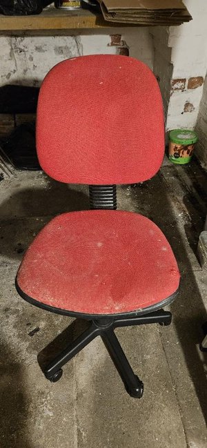 Photo of free Red chair (LS27)