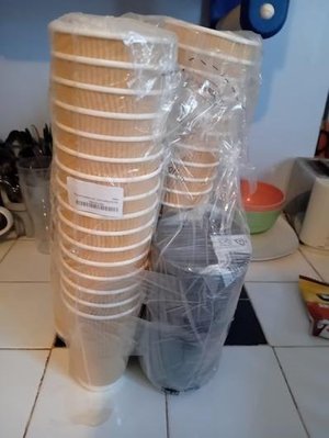 Photo of free 45 x 16oz mugs with lids (Kingsholm GL1)