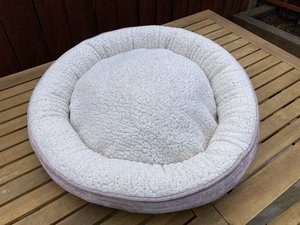 Photo of free Cat bed (E17)
