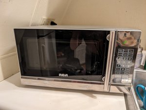 Photo of free RCA Working microwave, almost new ) (Somerville 02143)