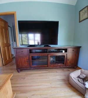 Photo of free credenza/ tv cabinet (Eastway on the Channel)