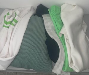 Photo of free Women's Clothes (W13)