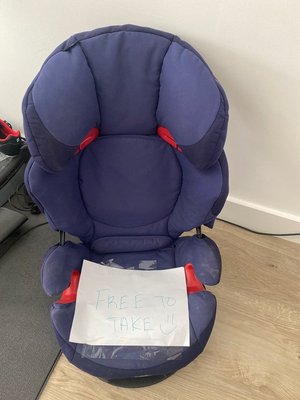 Photo of free Maxi Cosi child seat (CB1)