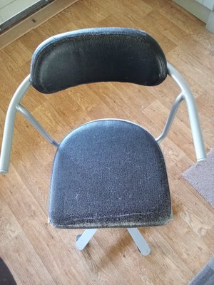 Photo of free Office-style chair (Calcutt HG5)