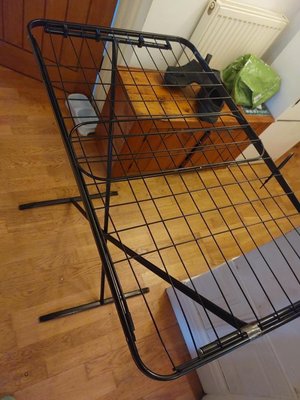 Photo of free Dry clothes rack (SE25)
