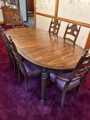 Photo of free Dining table, chairs and hutch (Burghill, OH)