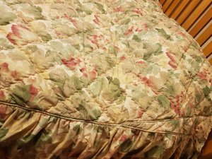 Photo of free Poly-cotton quilted bedspread for small double bed (Hunton Bridge WD4)