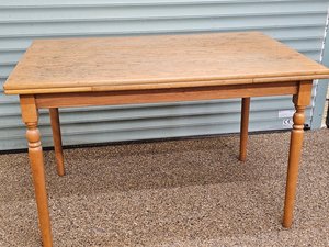 Photo of free Extendable Table Solid Timber (Brough CA17)