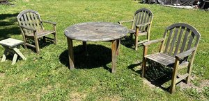Photo of free Outdoor wood furniture (Gilroy Northwest - Rural)