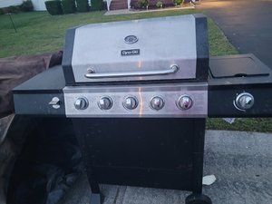 Photo of free gas grill (Mechanicsville off 360)