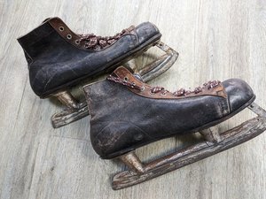 Photo of free Pair of antique ice skates (Moor Side M41)