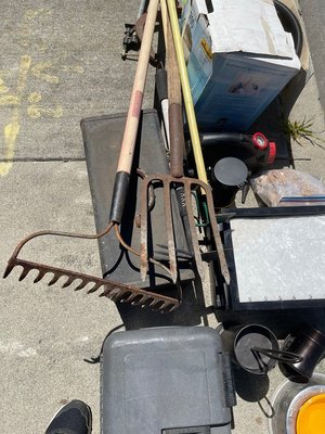 Photo of free Asst garden hand tools (Santa Clara)