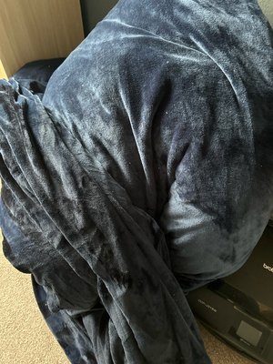 Photo of free King size duvet with cover (AL10)
