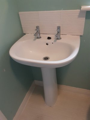 Photo of free White pedestal sink with taps (Bestwood Village)