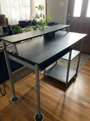 Photo of free Desk (Folsom)