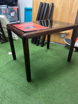 Photo of free Side table (W1W 6)