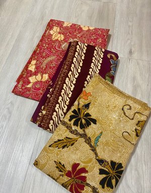 Photo of free Fabric Assorted Batik Prints (Dawson Estate)