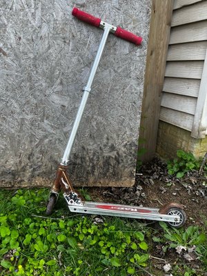 Photo of free Old razor scooter (Sykesville)
