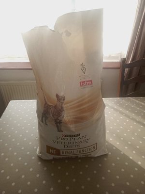 Photo of free part used renal dried cat food (Emsworth PO10)