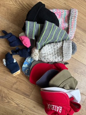 Photo of free Hats and gloves (Merton OX25)