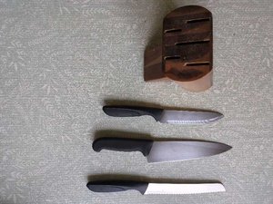 Photo of free Knives and wooden block (Lye Valley OX4)