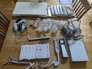 Photo of free Wii items (Botley OX2)