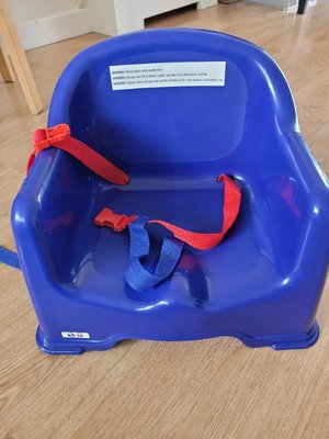 Photo of free Booster seat with tray (Crookston G52)