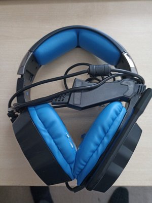 Photo of free Headphones (bought 2021) - Right side stopped working (Kirkley NR33)