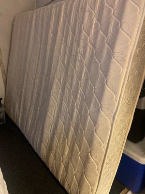 Photo of free Double mattress (LE3)