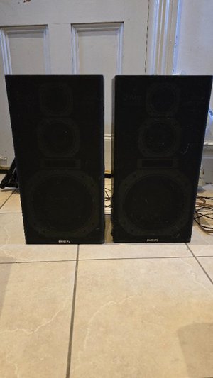 Photo of free Pair of Philips hifi speakers (New Bradwell MK13)