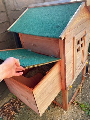 Photo of free Small chicken coop (CB3)