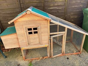 Photo of free Small chicken coop (CB3)